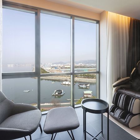 Brown-Dot Hotel Shinho Busan Ngoại thất bức ảnh