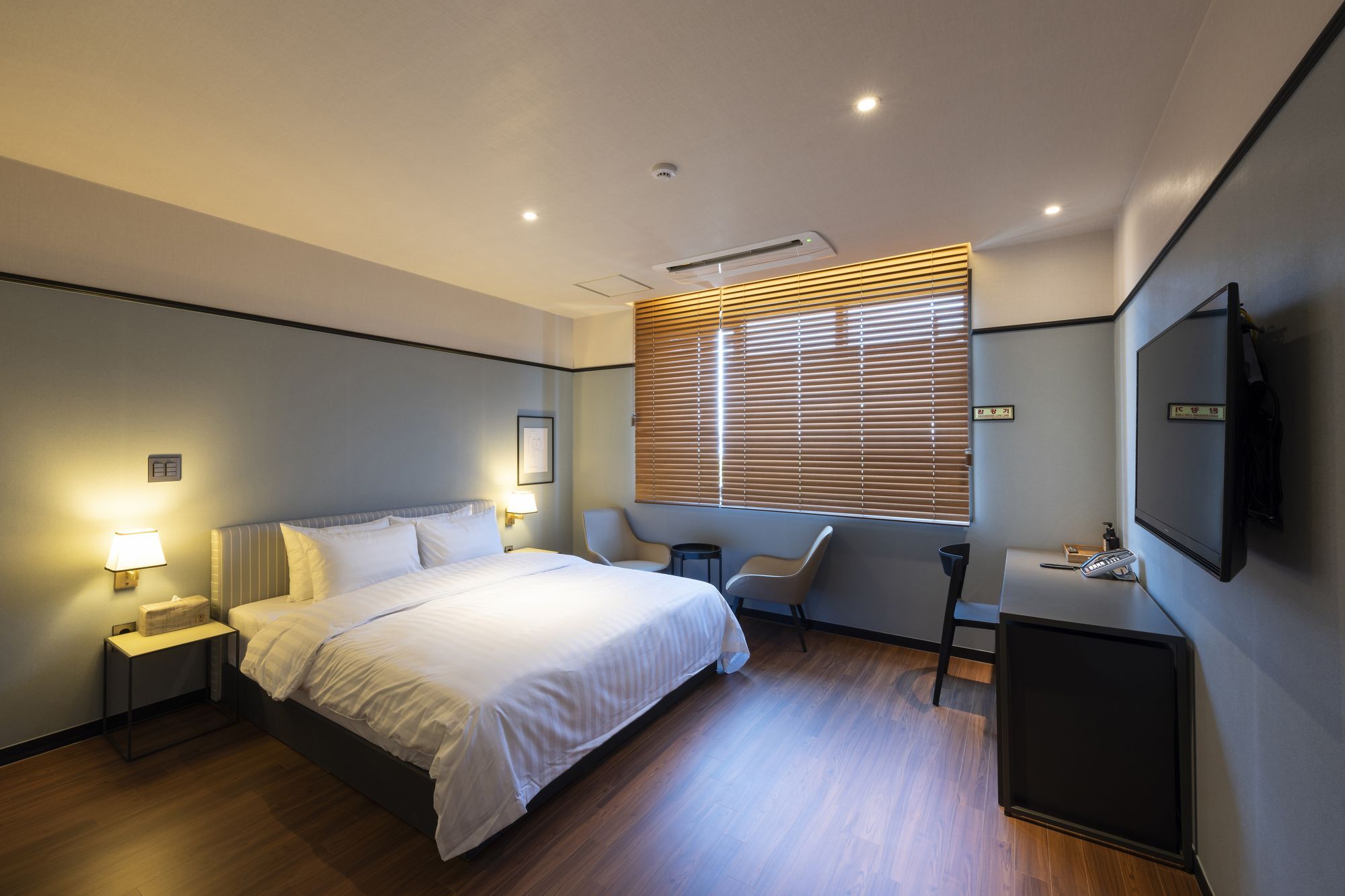 Brown-Dot Hotel Shinho Busan Ngoại thất bức ảnh