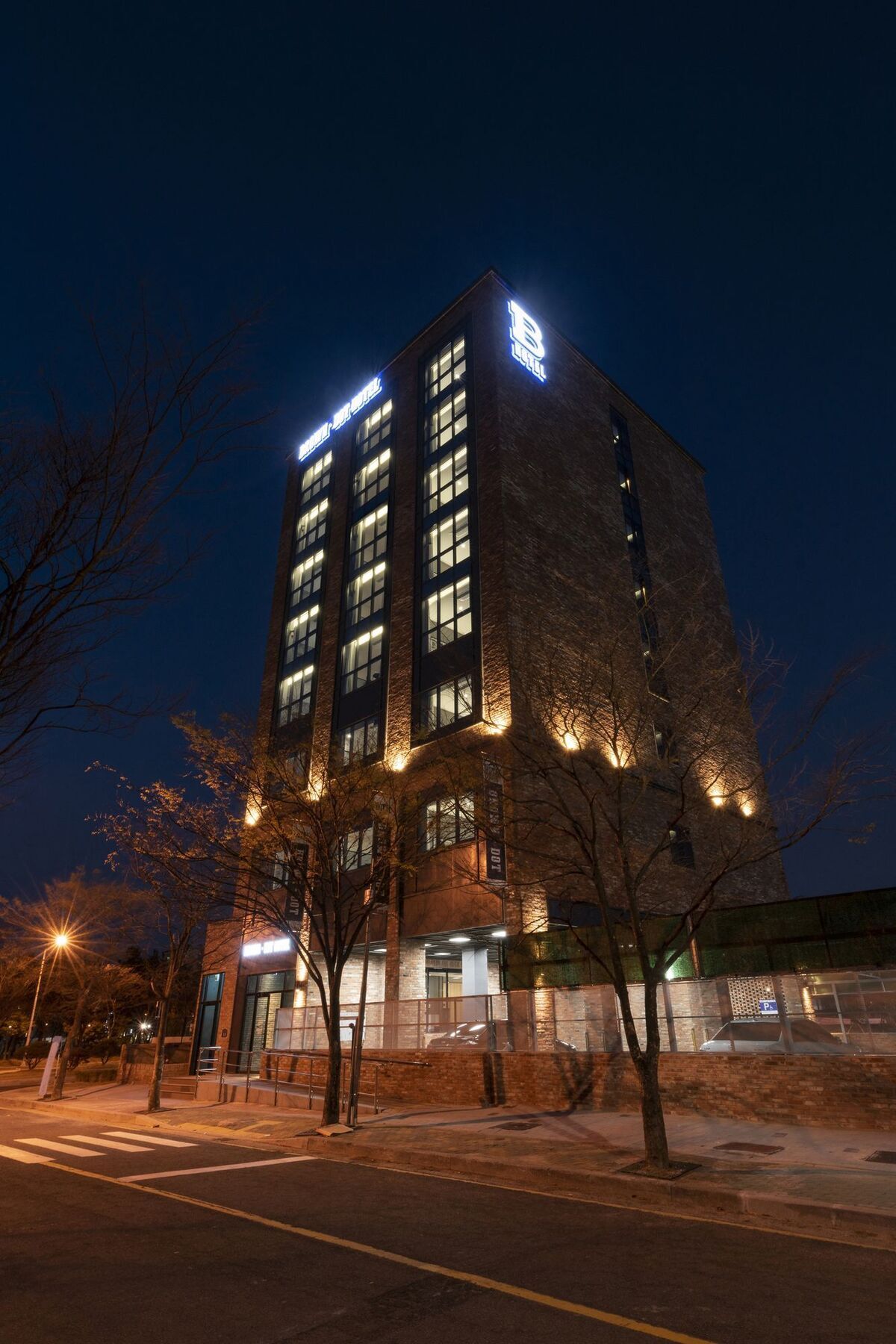 Brown-Dot Hotel Shinho Busan Ngoại thất bức ảnh